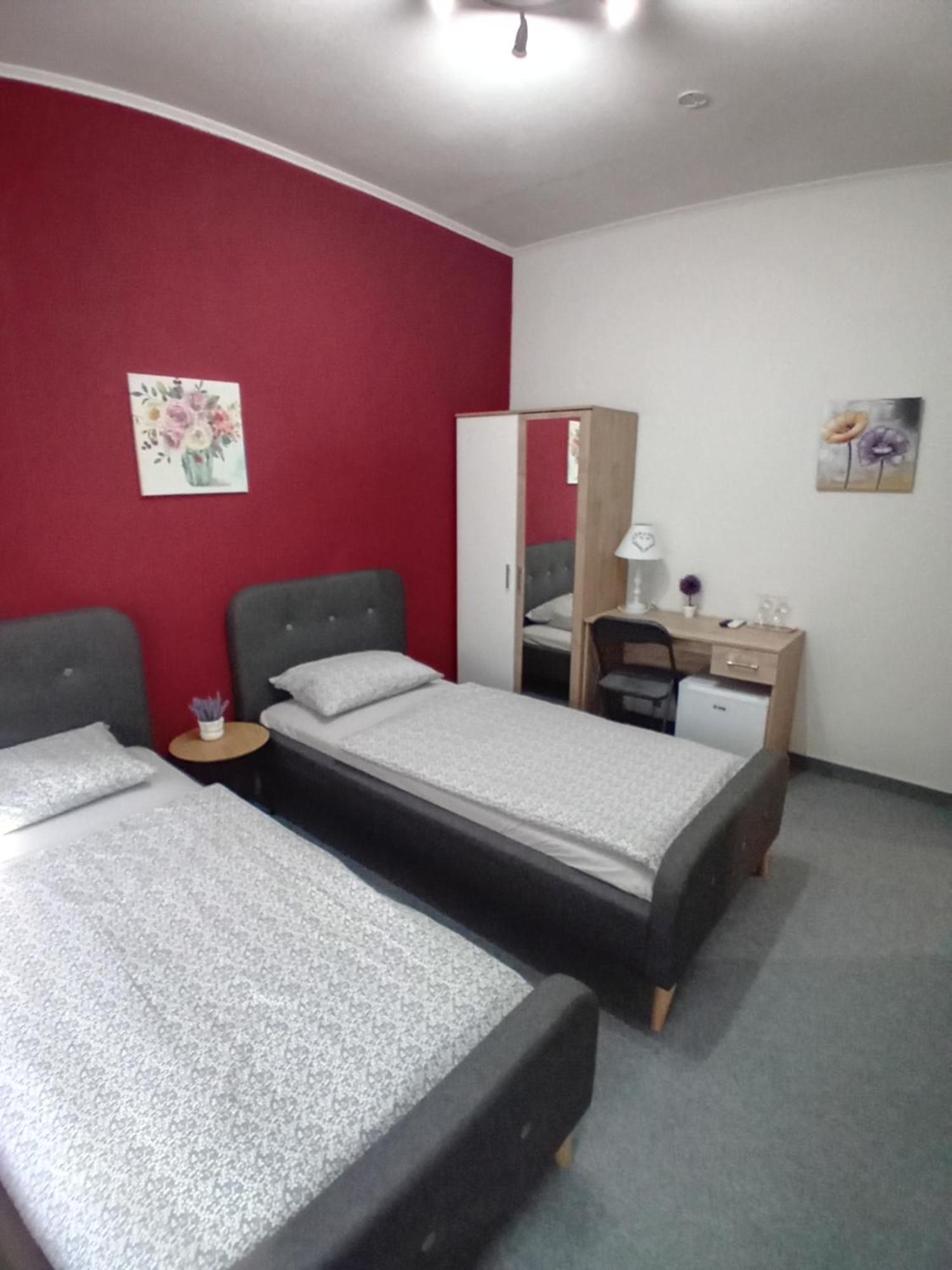 Hotel Pansion San Bihać Exteriér fotografie